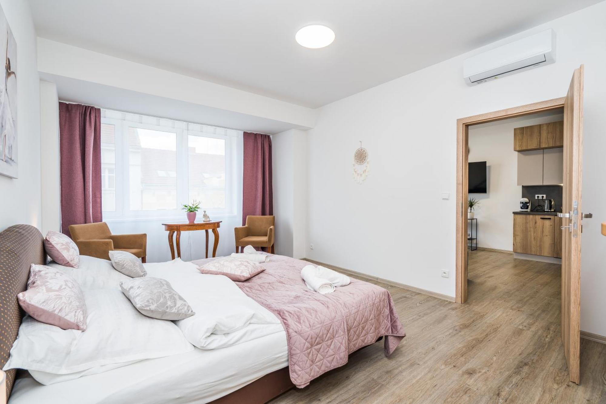 Hradec KrálovéPerla Hradce 302アパートメント エクステリア 写真
