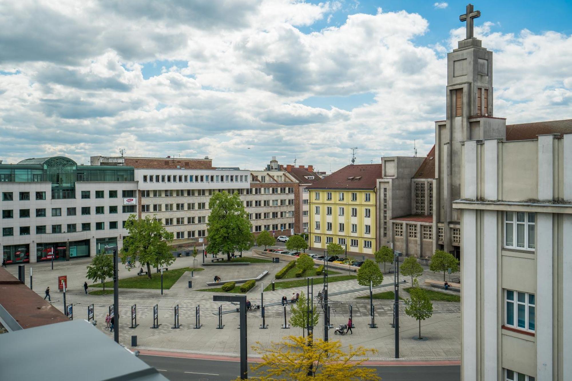 Hradec KrálovéPerla Hradce 302アパートメント エクステリア 写真