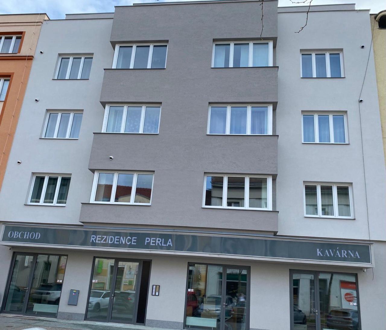 Hradec KrálovéPerla Hradce 302アパートメント エクステリア 写真